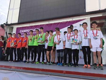 Imagen Los representantes segovianos en la final regional escolar de Campo a Través logran subir a sus equipos al podio en cuatro ocasiones