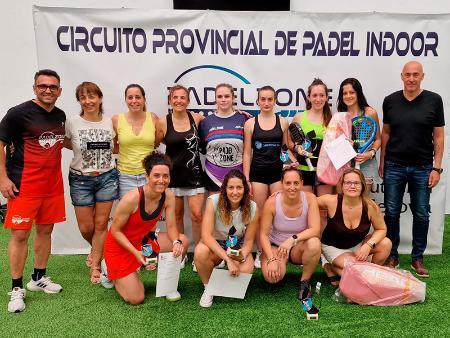 Imagen El Circuito Provincial de Pádel Indoor de la Diputación finaliza con las duplas formadas por Sara Pérez y Ruth Gómez y Diego García y Rodrigo Casado como campeonas