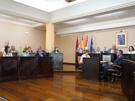 Imagen El Pleno de la Diputación de Segovia aprueba la memoria del Servicio Provincial de Bomberos y una subvención de 190.000 euros para las obras de abastecimiento de agua potable en Lastras de Cuéllar