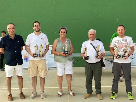 Imagen Abades, Villacastín, Sanchonuño y Santa María la Real de Nieva se reparten los triunfos en el Torneo Interpueblos de Juegos Autóctonos
